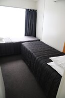 Sierra Beachfront Motel