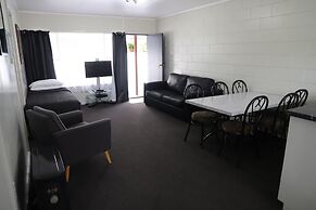 Sierra Beachfront Motel