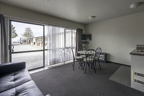 Sierra Beachfront Motel