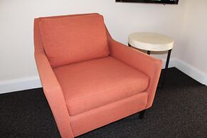 Whale Motor Inn and Restaurant