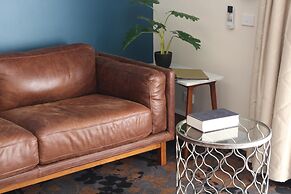 Whale Motor Inn and Restaurant