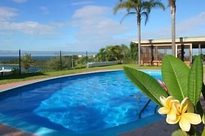 Whale Motor Inn and Restaurant