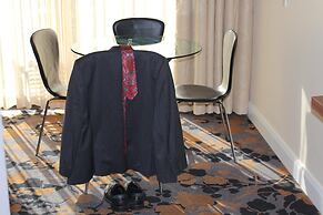 Whale Motor Inn and Restaurant