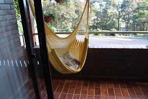 Whale Motor Inn and Restaurant