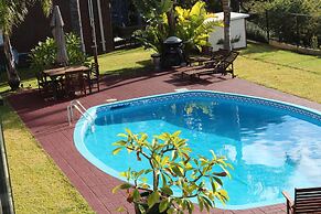 Whale Motor Inn and Restaurant