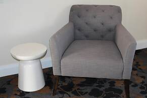 Whale Motor Inn and Restaurant