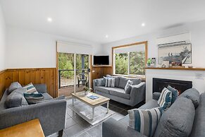 Lorne Bush House Cottages & Eco Retreats