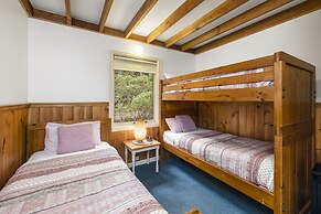 Lorne Bush House Cottages & Eco Retreats