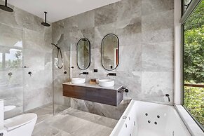 Treetops Seaview Montville