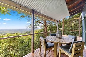 Treetops Seaview Montville
