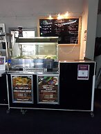 Oonoonba Hotel Motel