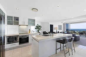 Silver Sea On Sixth Resort