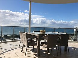 Silver Sea On Sixth Resort