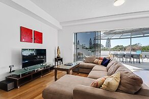 Silver Sea On Sixth Resort