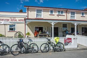 Theatre Royal Hotel Kumara