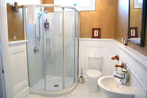 Theatre Royal Hotel Kumara