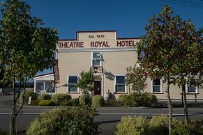 Theatre Royal Hotel Kumara