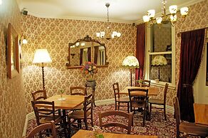 Theatre Royal Hotel Kumara