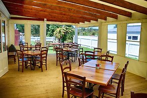 Theatre Royal Hotel Kumara