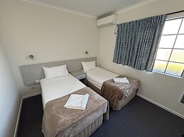Shakespeare Motel