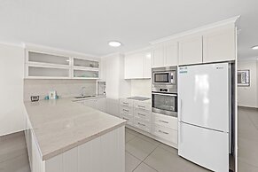 Norfolks on Moffat Beach