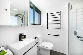 Norfolks on Moffat Beach