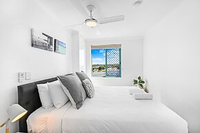 Norfolks on Moffat Beach