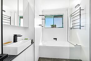 Norfolks on Moffat Beach