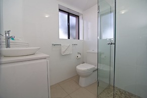 Burleigh on the Beach Holiday Apartments