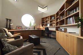 Hilltop Apartments Phillip Island - Adults Only