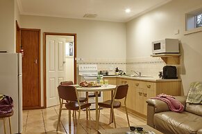 Goldfield Holiday Units