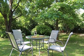 Goldfield Holiday Units