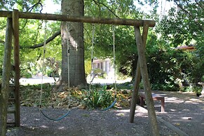 Goldfield Holiday Units