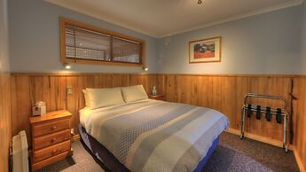 Derwent Bridge Chalets & Studios