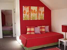 Ducks & Drakes Boutique Motel & Backpackers