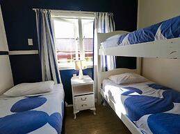 Ducks & Drakes Boutique Motel & Backpackers