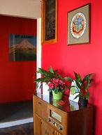 Ducks & Drakes Boutique Motel & Backpackers