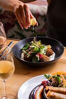 Southern Cross Hotel