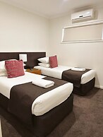Red Earth Motel