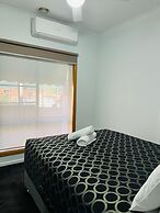 The Cottage Motor Inn Albury CBD