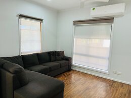 The Cottage Motor Inn Albury CBD