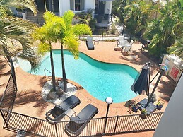 Santalina On Hervey Bay