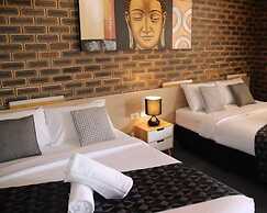 Squatters Homestead Motel