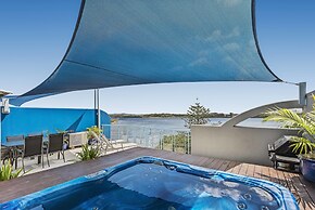 Reflections Holiday Apartments