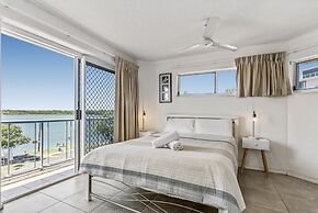 Reflections Holiday Apartments