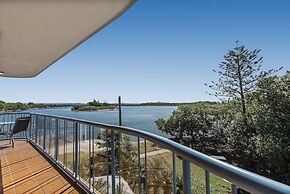 Reflections Holiday Apartments