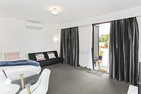 Waikanae Beach Motel