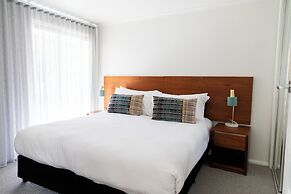 Tea House Motor Inn