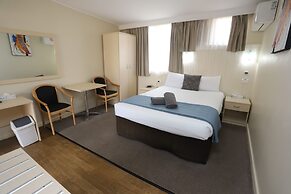 Sleepy Hill Motor Inn