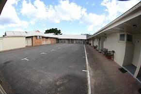 Sleepy Hill Motor Inn